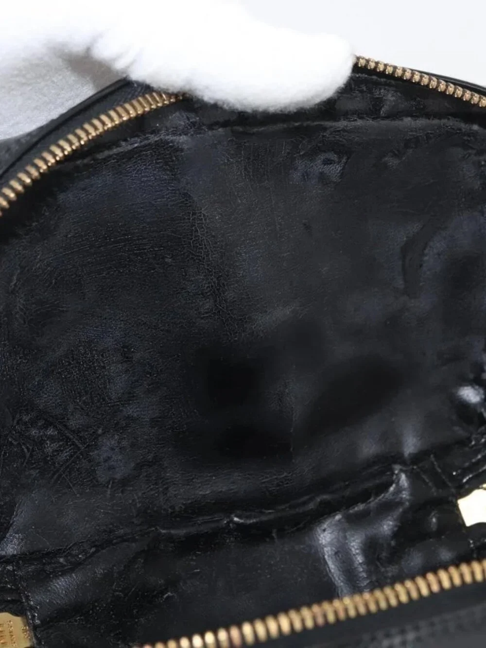GUCCI Bamboo Vanity Patent Leather Black Gold 032 1705 0151 Auth